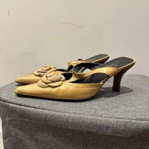 Chic Tan Heels with Floral Detail